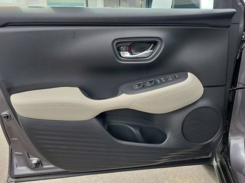 Certified 2023 Honda HR-V LX image 17