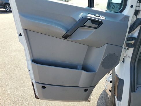 Used 2008 Dodge Sprinter 2500 image 10