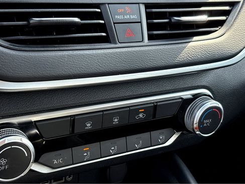 Used 2022 Nissan Altima 2.5 SR image 7