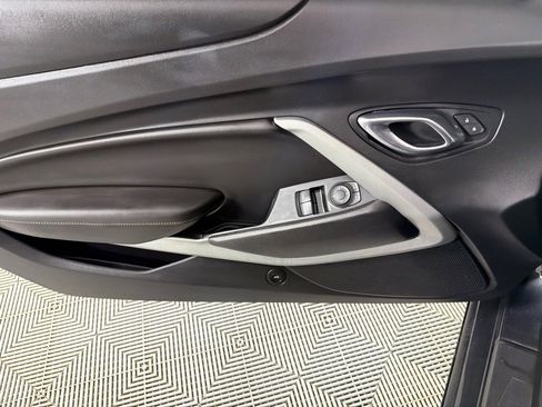 Used 2017 Chevrolet Camaro LT w/ RS Package RWD image 10