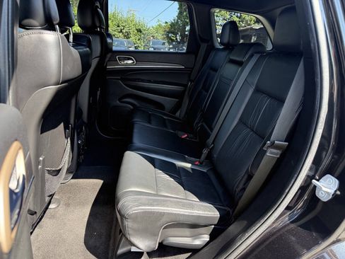 Used 2015 Jeep Grand Cherokee Limited AWD/4WD image 11