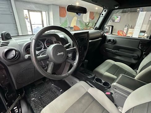 Used 2010 Jeep Wrangler Unlimited Sport image 11