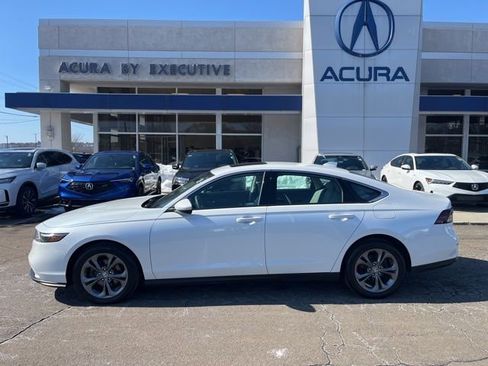 Used 2024 Honda Accord EX image 1