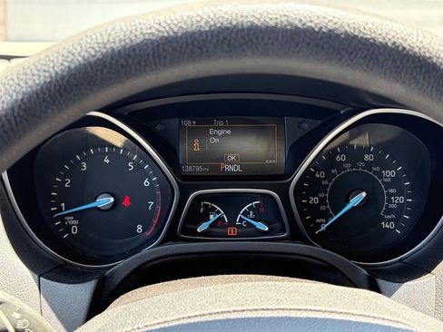 Used 2015 Ford Focus SE FWD image 9