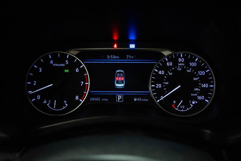 Used 2025 Nissan Sentra SV FWD image 16