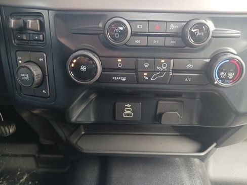 New 2025 Ford F150 XL w/ Equipment Group 103A High image 19