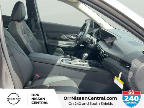 New 2026 Nissan Sentra SR w/ SR Premium Package FWD image 11