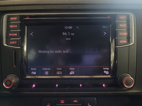 Used 2016 Volkswagen Jetta SE FWD image 25