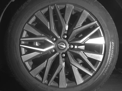 Used 2025 Nissan Altima 2.5 SV image 12