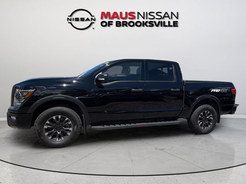 Used 2024 Nissan Titan PRO-4X w/ Pro-4x Convenience Package AWD/4WD image 6