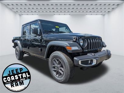 New 2025 Jeep Gladiator Sport