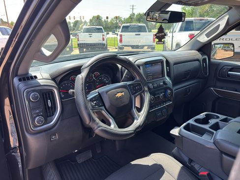 Used 2020 Chevrolet Silverado 1500 LT w/ Texas Edition RWD image 12
