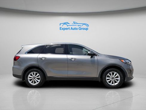 Used 2019 Kia Sorento FWD image 35
