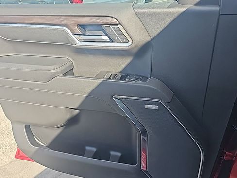 New 2026 GMC Sierra 1500 SLT image 10