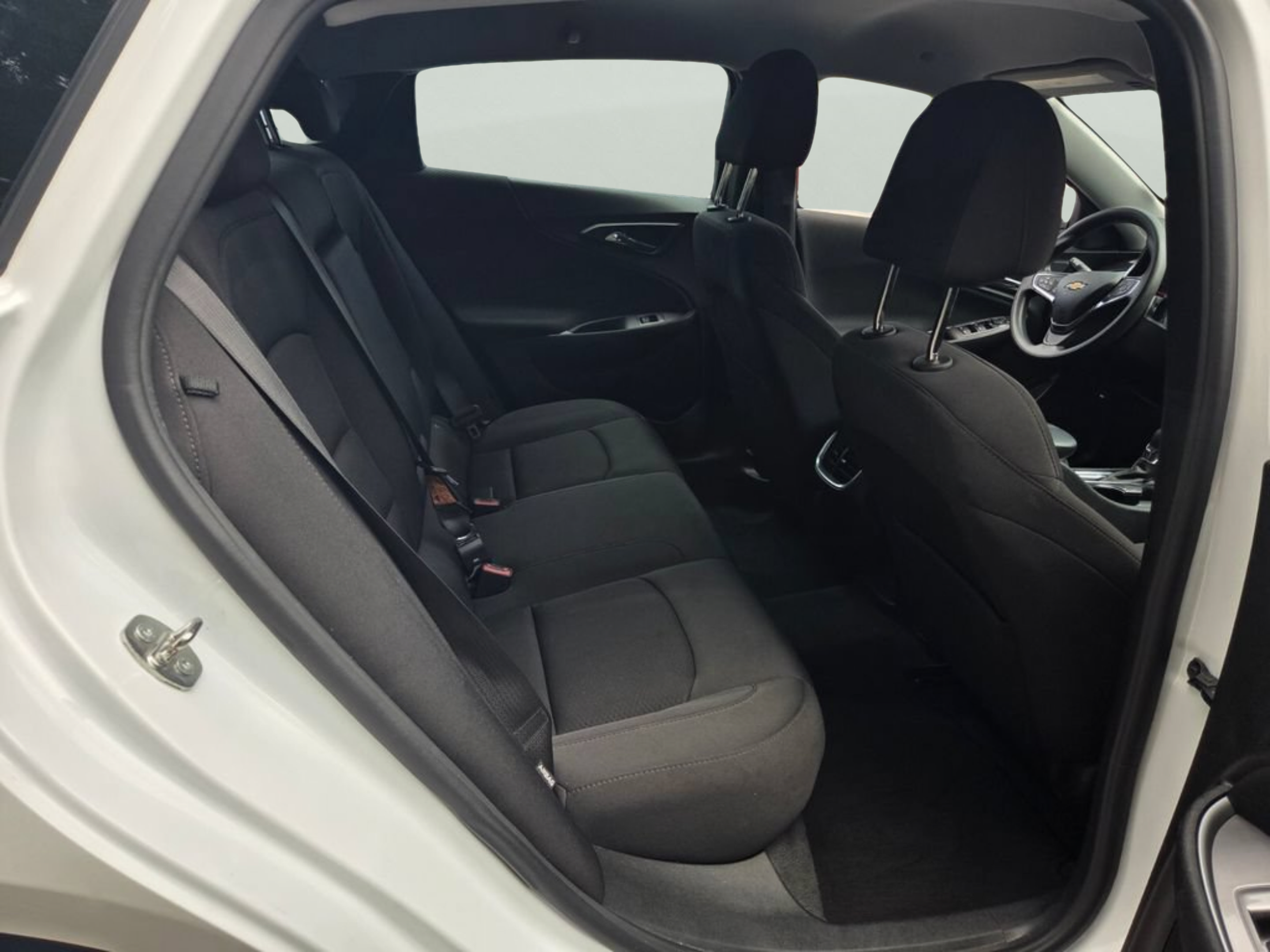 Used 2023 Chevrolet Malibu LT FWD image 15