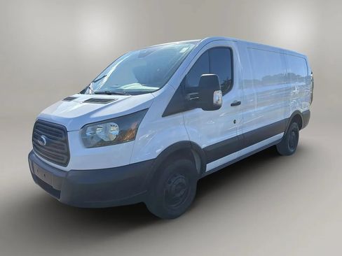 Used 2019 Ford Transit 250 130 Low Roof RWD image 3