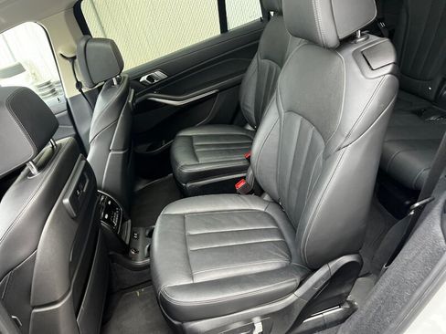 Used 2020 BMW X7 xDrive40i w/ Luxury Seating Package AWD/4WD image 21