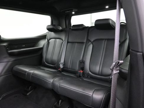 Used 2025 Jeep Wagoneer Series III w/ Premium Group I AWD/4WD image 30