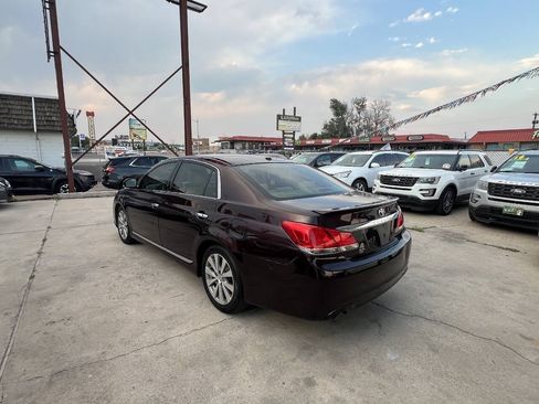 Used 2012 Toyota Avalon Limited FWD image 5
