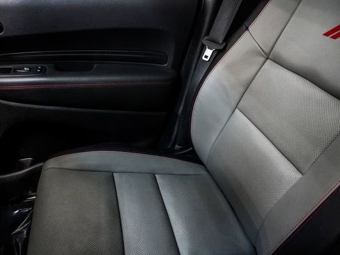 Used 2023 Dodge Durango R/T w/ Tow 'N Go Package AWD/4WD image 32