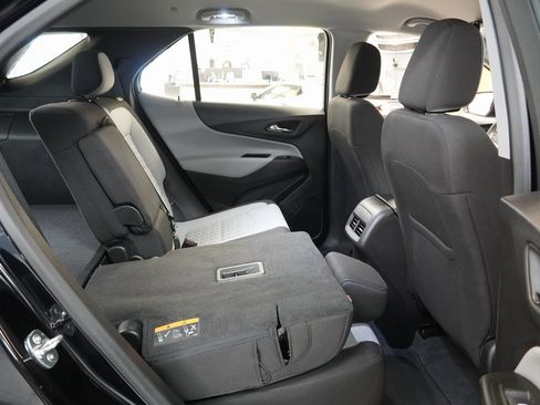 Used 2024 Chevrolet Equinox LS image 29