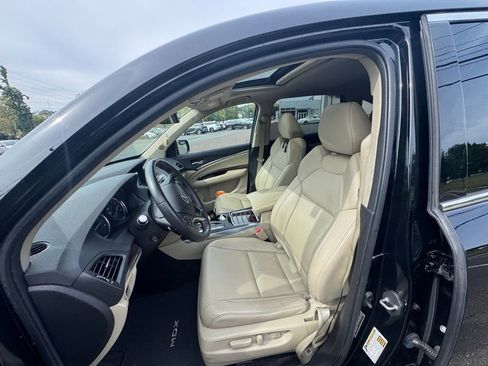 Used 2017 Acura MDX SH-AWD w/ Technology Package image 2