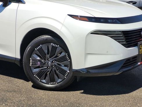 New 2026 Nissan Murano Platinum AWD/4WD image 3