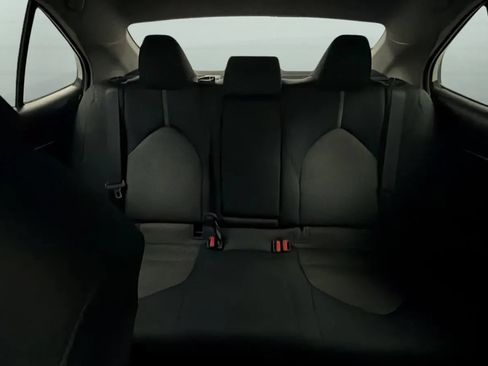Used 2021 Toyota Camry LE w/ Carpet Mat Package (TMS) FWD image 18