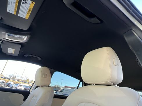 Certified 2025 Mercedes-Benz GLA 250 4MATIC image 22