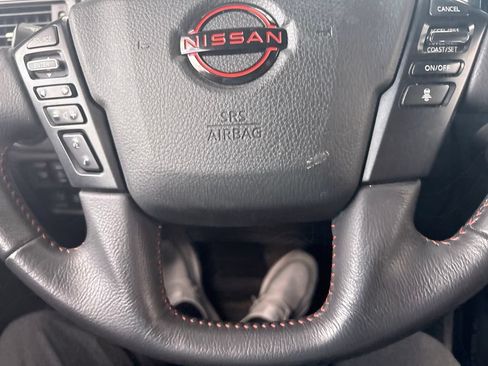 Used 2024 Nissan Titan PRO-4X w/ Pro-4x Convenience Package AWD/4WD image 16