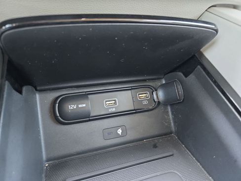 Certified 2022 Kia Telluride S FWD image 30