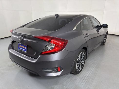Used 2017 Honda Civic EX-L image 8