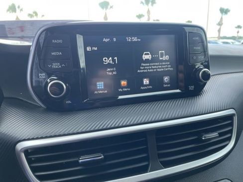 Used 2021 Hyundai Tucson SE image 18