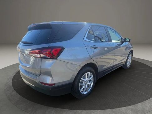 Used 2023 Chevrolet Equinox LT w/ Driver Convenience Package image 5