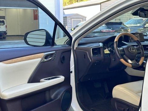 Used 2020 Lexus RX 350L FWD w/ Premium Package image 13