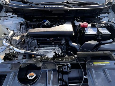 Used 2019 Nissan Rogue S image 93