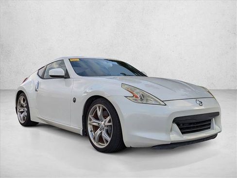 Used 2012 Nissan 370Z Touring w/ Sport Pkg RWD image 4