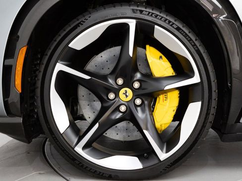 Used 2025 Ferrari Purosangue image 12