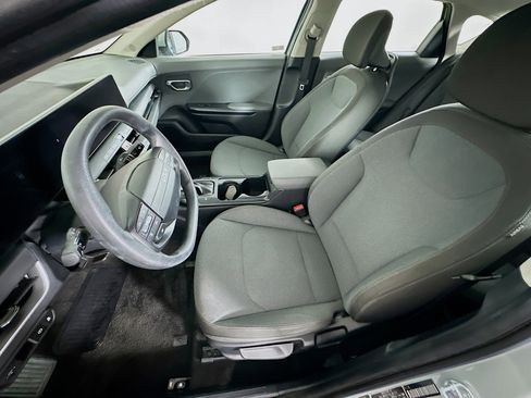Used 2025 Kia K4 FWD image 13