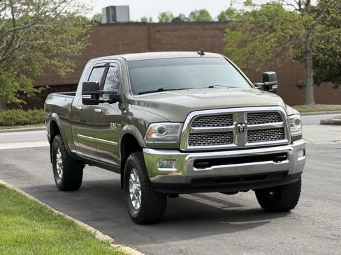 Used 2015 RAM 2500 Laramie w/ Protection Group image 3