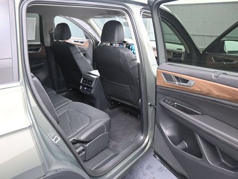 Used 2026 Volkswagen Atlas SE AWD/4WD image 42