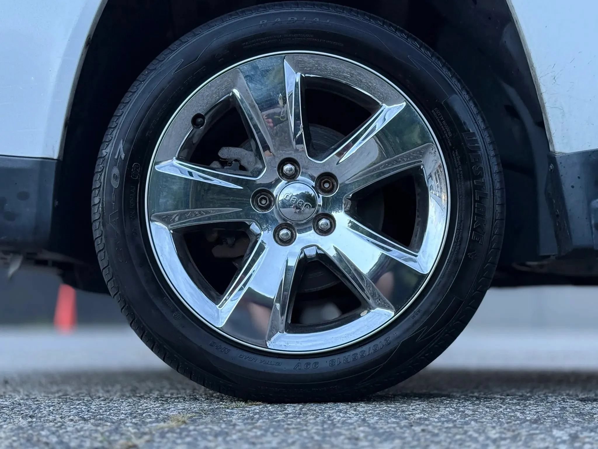 Used 2014 Jeep Compass Limited AWD/4WD image 29