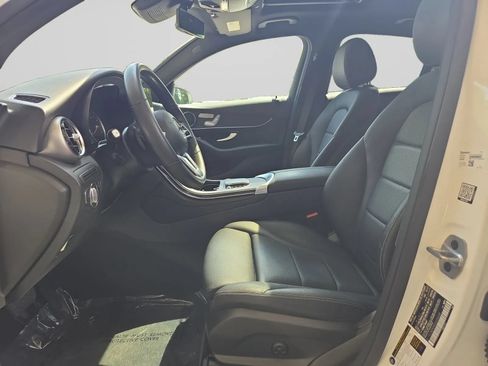 Used 2022 Mercedes-Benz GLC 300 4MATIC Coupe image 15