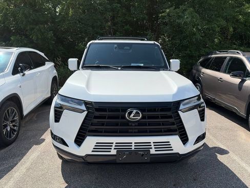 Used 2025 Lexus GX 550 w/ Cold Area Package AWD/4WD image 2