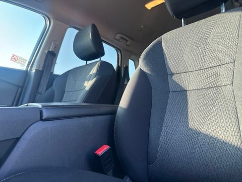 Certified 2025 Nissan Rogue SV AWD/4WD image 34