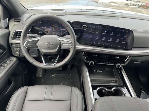 New 2026 Chevrolet Suburban RST image 11