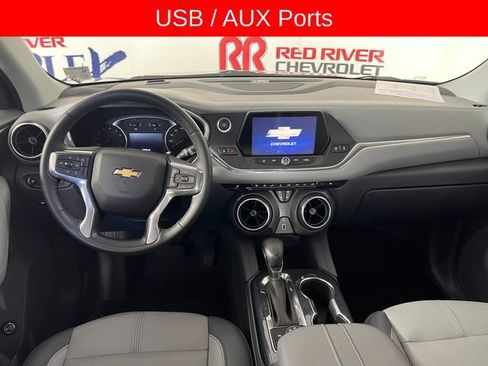 Used 2022 Chevrolet Blazer LT FWD image 13