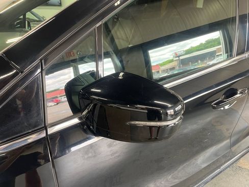 Used 2023 Honda Odyssey Sport image 19