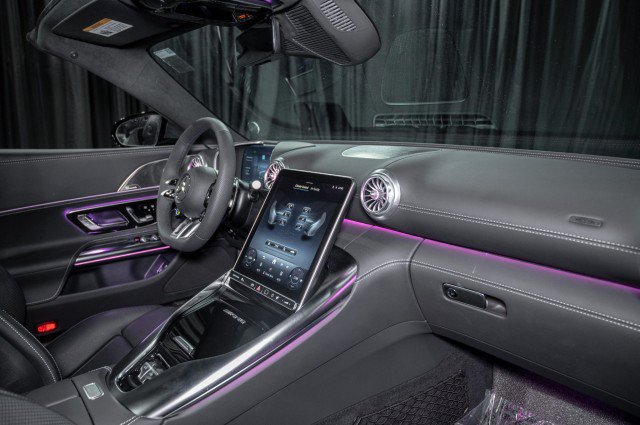 New 2026 Mercedes-Benz SL 63 AMG 4MATIC image 15