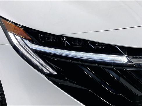 New 2026 Nissan Sentra SR w/ SR Premium Package image 36